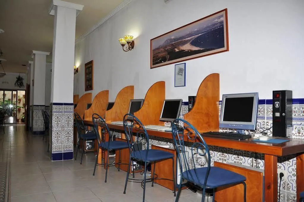 Apartamentos Jr Alborada Tarifa 0*,